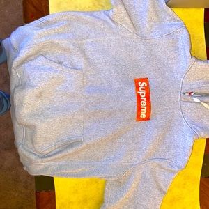 Supreme Hoodie